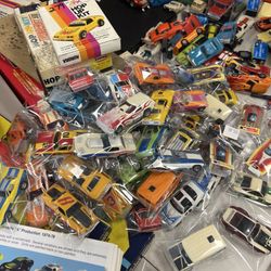 Milo Toys & Collectables - Slot cars