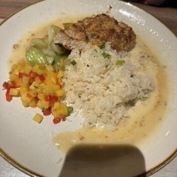 Monkeypod Kitchen by Merriman - Organic Macadamia Nut Crusted Fresh Fish; Great Flavors - New American Near Me - Kihei, Hawaii Monkeypod Kitchen by Merriman - Organic Macadamia Nut Crusted Fresh Fish; Great Flavors - New American Near Me - Kihei, Hawaii