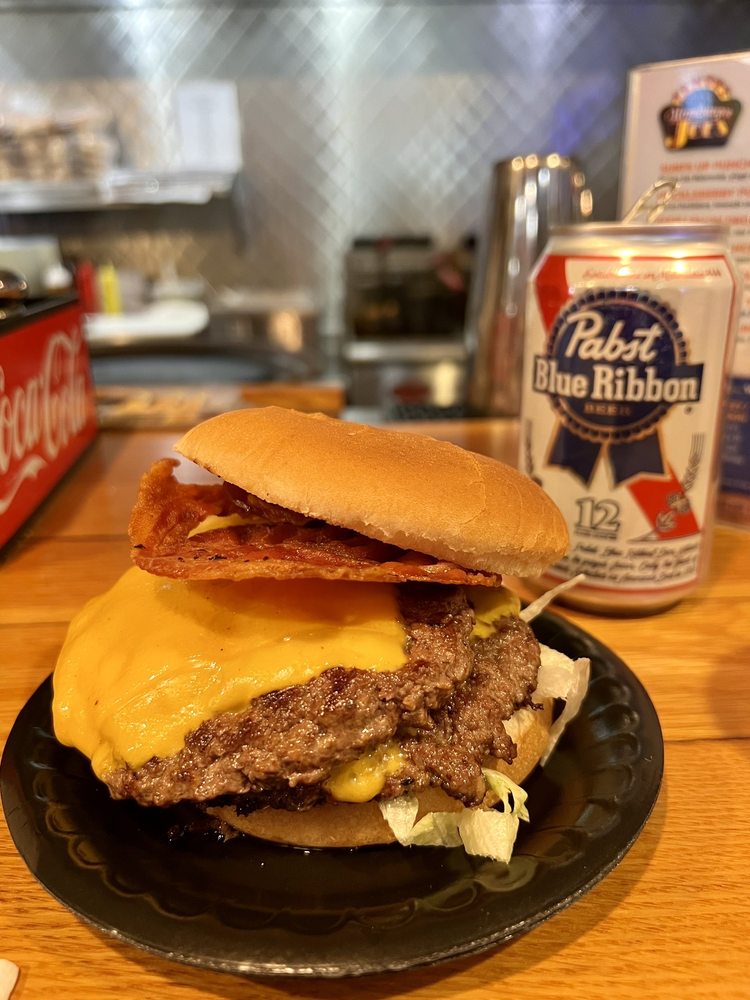 HAMBURGER JOES OF SURFSIDE Updated September 2024 135 Photos & 239