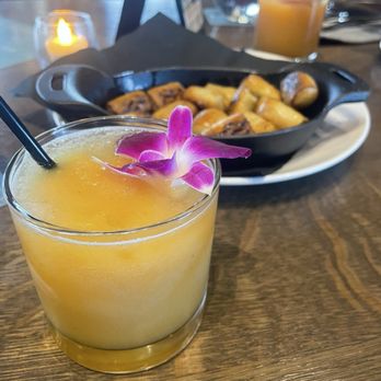 Roca & Martillo - Frozen Peach Bellini - Desserts Near Me - San Antonio, Texas