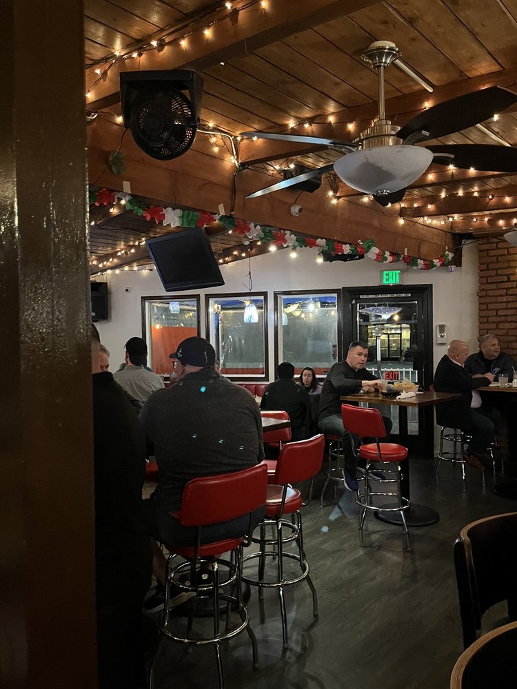 Los Amigos Bar & Grill