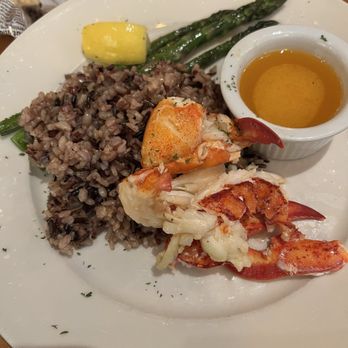 Galyn's - Lazy Lobster ---tiny lobster, great asparagus and wild rice - Seafood Near Me - Bar Harbor, Maine