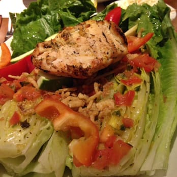 St-Hubert Express - salad not chopped up - Barbeque Near Me - Sainte-anne-de-beaupré, Quebec St-Hubert Express - salad not chopped up - Barbeque Near Me - Sainte-anne-de-beaupré, Quebec