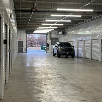 Extra Space Storage - Door that's open 24/7 - Self Storage Near Me - Providence, Rhode Island