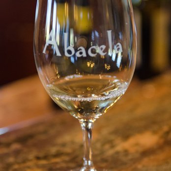 Abacela - Wine tasting at Abacela Vineyards in Roseburg, Oregon. © 2018 Karen Johanson - Wineries Near Me - Roseburg, Oregon