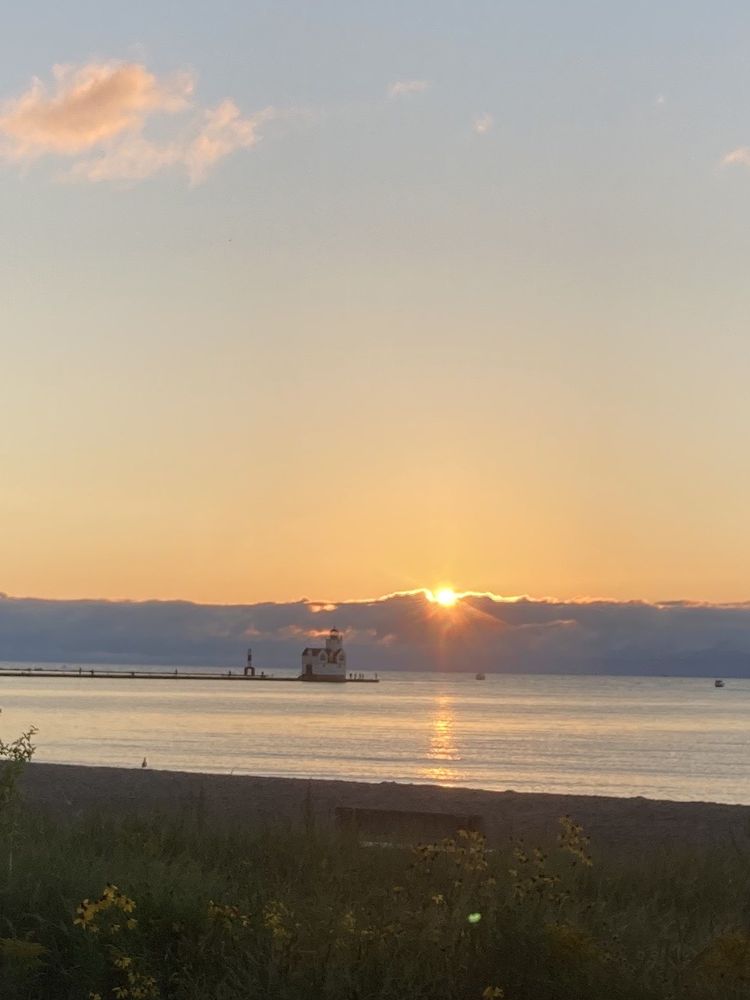 THE BUCKET TAVERN Updated October 2024 311 Harrison St, Kewaunee