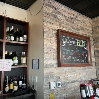 Ella's Kitchen + Wine Bar - Wine Bars Near Me - Canal Winchester, Ohio
