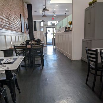 La Siciliana - Nice clean open seating - Italian Near Me - San Pedro, California La Siciliana - Nice clean open seating - Italian Near Me - San Pedro, California
