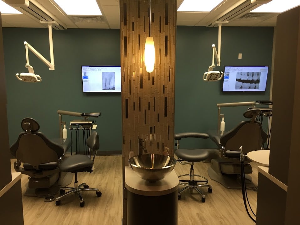 SEVEN HILLS DENTAL & IMPLANT CENTER Updated March 2025 456 W Northwest Hwy, Palatine