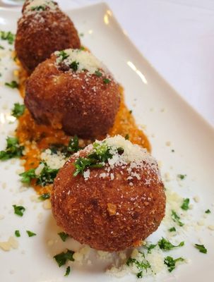 Mama's Meatball by null