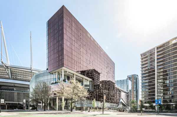 the DOUGLAS, Autograph Collection by null