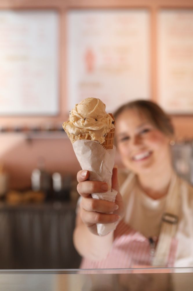 WAFFLE CONE Updated September 2024 162 Photos & 52 Reviews 822