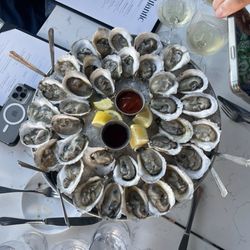 Atlantic Inn - Excellent selection of oysters.