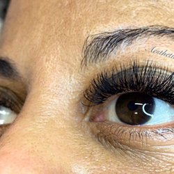Aesthetic Florida - Volume eyelash extensions