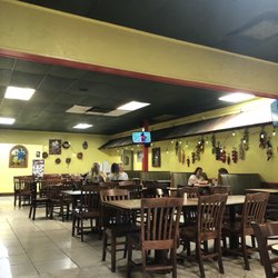 Los Reyes Mexican Grill - Inside restaurant