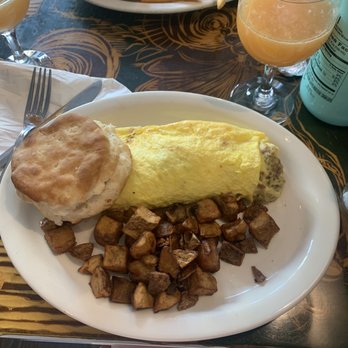 Toast - Brie and Bacon Omelette - Breakfast & Brunch Near Me - Asbury Park, New Jersey