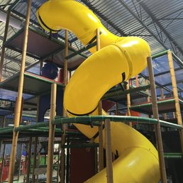Big yellow slide! Big yellow slide!