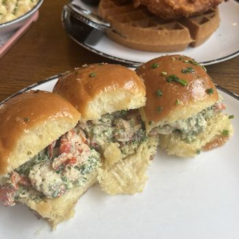 Honeymoon Chicken - Honey Butter Lobster Slider - Chicken Shop Near Me - Washington, DC, District of Columbia Honeymoon Chicken - Honey Butter Lobster Slider - Chicken Shop Near Me - Washington, DC, District of Columbia