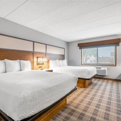 AmericInn by Wyndham Sauk Centre - Guest room