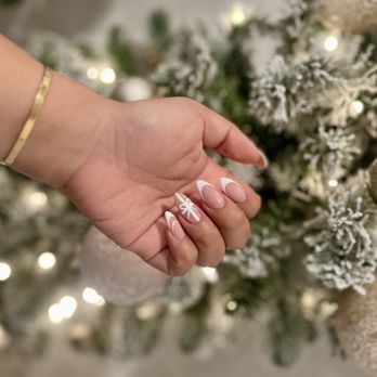 Kitchen Nail Bar - Mountain View - Nails by Lee - Nail Salons Near Me - Mountain View, California