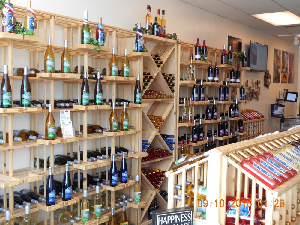 PRESQUE ISLE WINE CELLARS AT THE COLONY Updated October 2024 2658 W 8th St, Erie