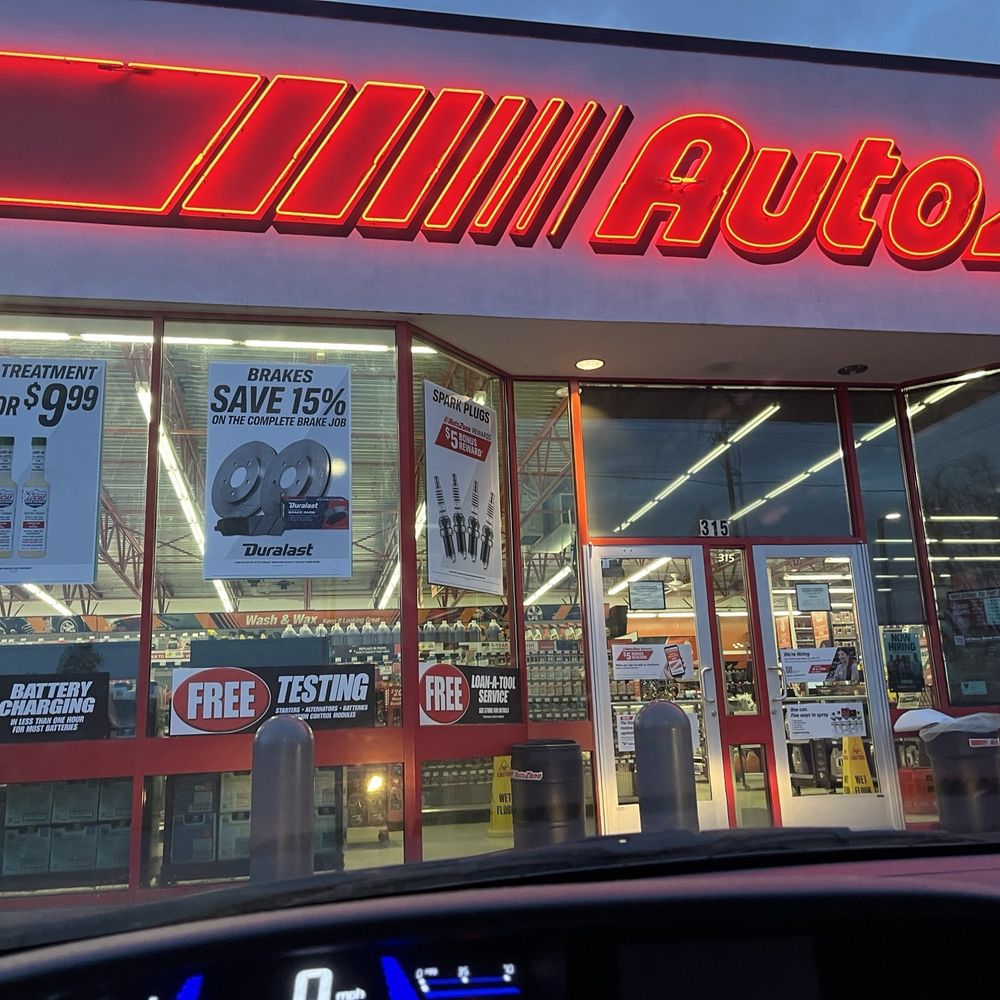 AutoZone - Free diagnostics test - Auto Parts & Supplies Near Me - Salem, Oregon