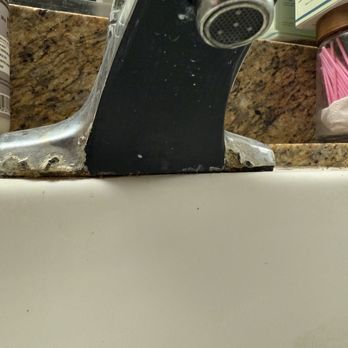 Griffis Pine Avenue - Both our bathroom sinks look like this for years now - Apartments Near Me - Long Beach, California