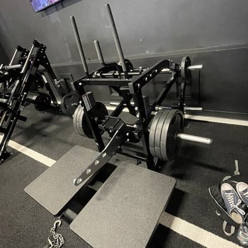 Iron Gym - Old school belt squat - Gyms Near Me - North Billerica, Massachusetts