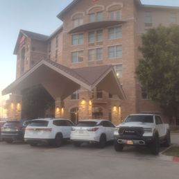 Front of the Drury Inn. Front of the Drury Inn.