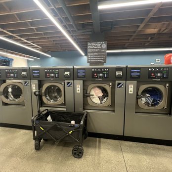 Laundry Guys - big washer - Laundromat Near Me - Signal Hill, California Laundry Guys - big washer - Laundromat Near Me - Signal Hill, California