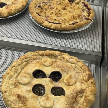 Pie Crumbs - Razzleberry crumb and traditional crust - Desserts Near Me - Cedar City, Utah