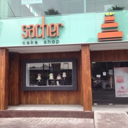 Sacher - Gran variedad de pasteles, la mayoría de fondant. Se pueden pedir con algún tema en especial o en varios diseños.
