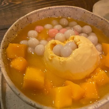 Mango Mango Dessert - B. Mango Mango Combo B: A6. Mango Juice with Glutinous Rice Ball with Ice Cream - Desserts Near Me - New York, New York