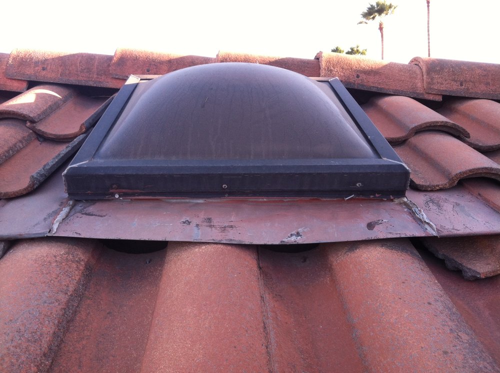 Slide of C&C Roofing