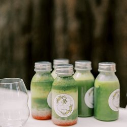 Flow Tea - Strawberry matcha drinks
