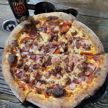 Three J's Pizza - Awesome pizza . Meats Sweats - Pizza Near Me - Woodsboro, Texas