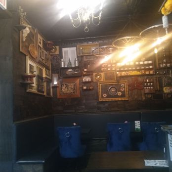 Golden Thai - Interior - Thai Near Me - Brooklyn, New York
