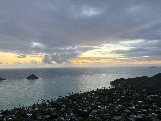 Lanikai Pillbox Trail by null
