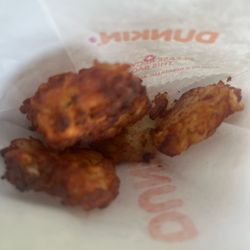 Dunkin' - BURNT HASHBROWNS!!! (i ask everyday for LIGHTLY toasted hashbrowns)