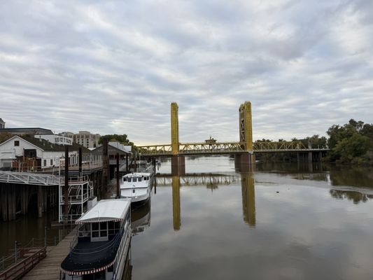 Delta King Hotel by null