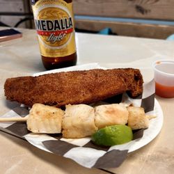 Los Almendros - Alcupurria & Shark Pinchos