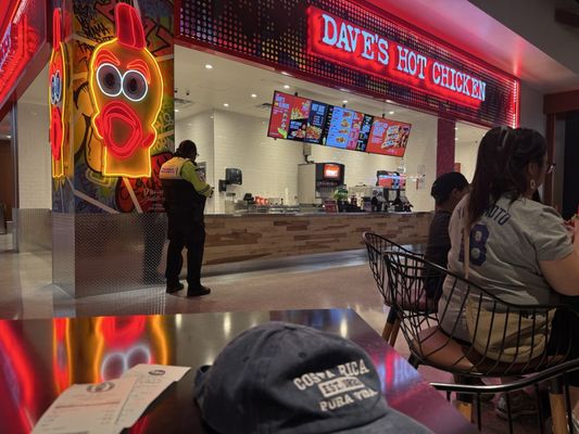 Dave's Hot Chicken by null