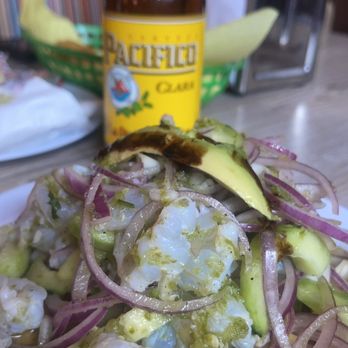 Mariscos La Riviera - La tostada de aguachile es una de mis comidas favoritas. Muy buen precio y bastante surtida. - Mexican Near Me - San Diego, California Mariscos La Riviera - La tostada de aguachile es una de mis comidas favoritas. Muy buen precio y bastante surtida. - Mexican Near Me - San Diego, California