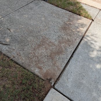 Major Panes - They don't clean up the site, very unprofesional - Window Washing Near Me - Raleigh, North Carolina