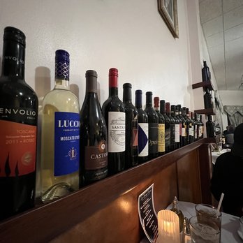 La Bona Pasta - Decor - Italian Near Me - Litchfield Park, Arizona