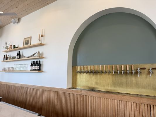 Farm Club: Restaurant, Farm Market & Brewery by null