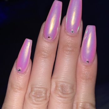 Lv Nails & spa - Crooked pinky diamond and bald spots from chrome. - Nail Salons Near Me - Oceanside, California