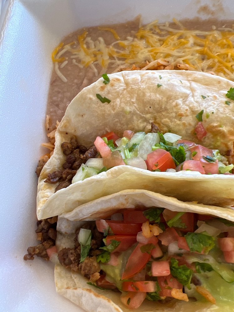 LOS BURRITOS Updated August 2024 68 Photos & 107 Reviews 2006 N