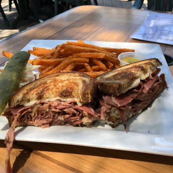 Jake's On Main - Reuben - Pubs Near Me - Unionville, Ontario