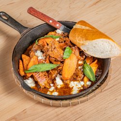 LUA Asian Fusion Eatery - Bo Kho Sizzling Plate